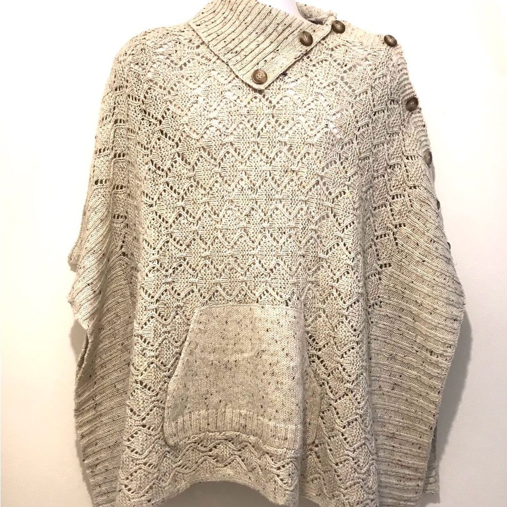 Democracy Knit Poncho Cowl Neck Ribbed Buttoned Kangaroo Pocket Beige Size M